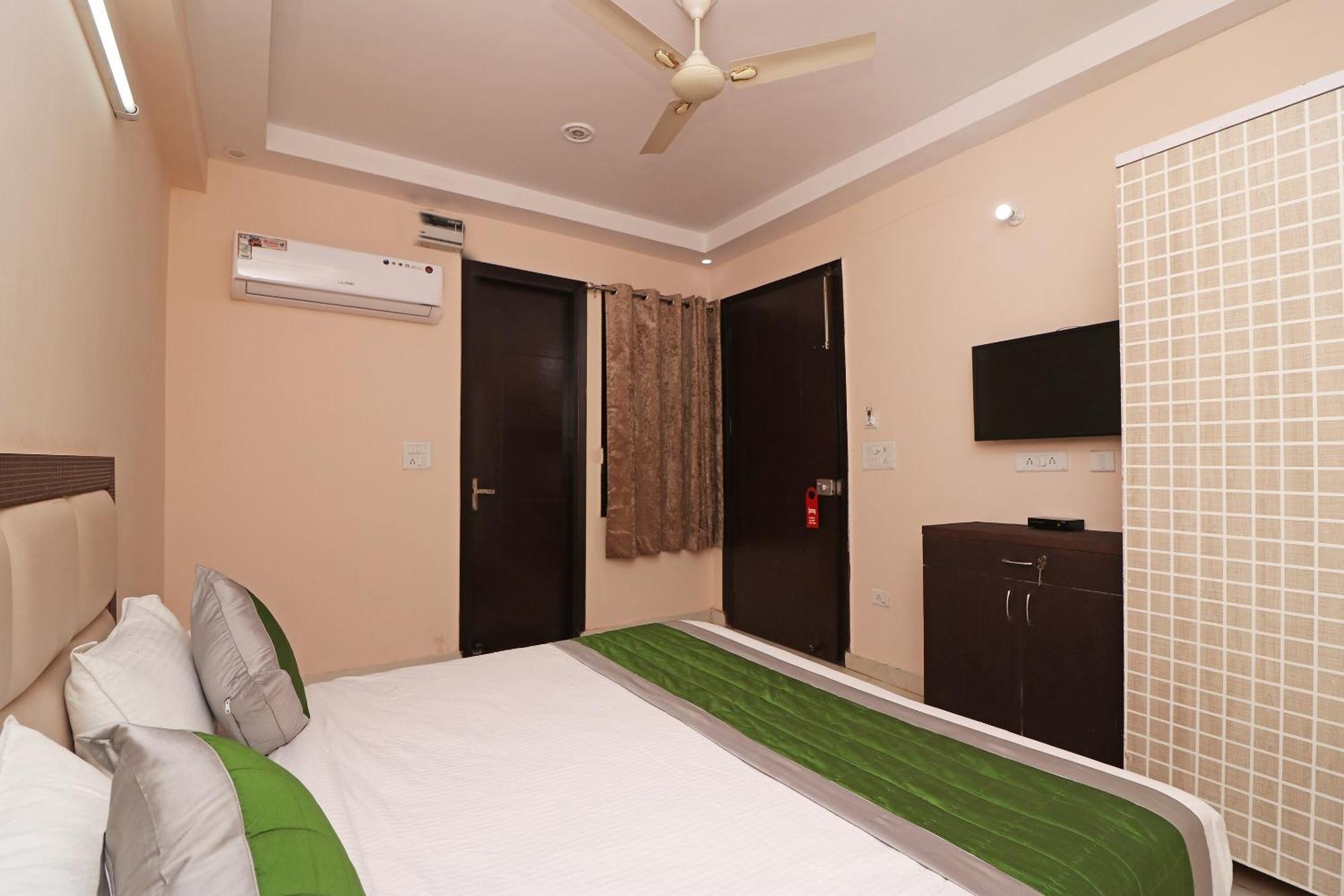 Hotel O Avalon Palace New Delhi Exterior photo
